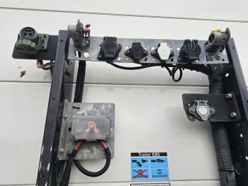 Kel-Berg STEERING AXLE / LIFT AXLE / TAIL LIFT